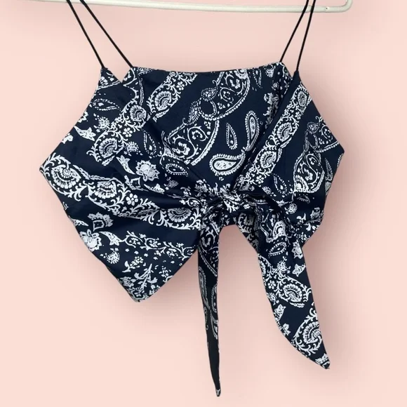 Bandana Crop Top - Picture 4 of 5